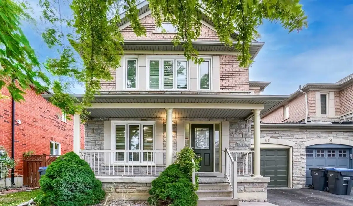 11 Barrier Reef Lane, Brampton — sold by Kelechi Amadi