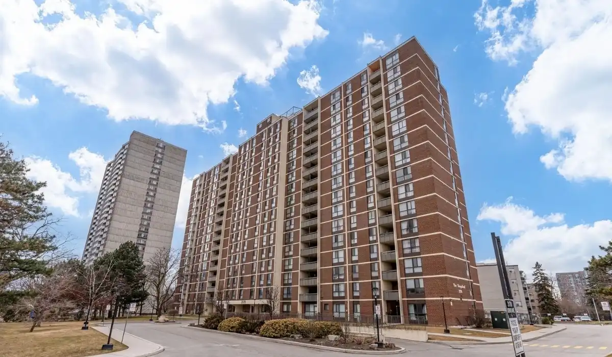 306 - 3120 Kirwin Avenue, Mississauga — sold by Kelechi Amadi